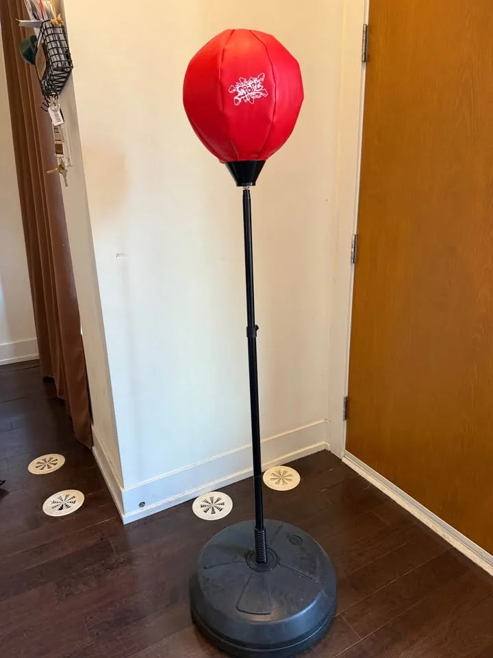 Moving: boxing stand - adjustable height - free image indicator(2)