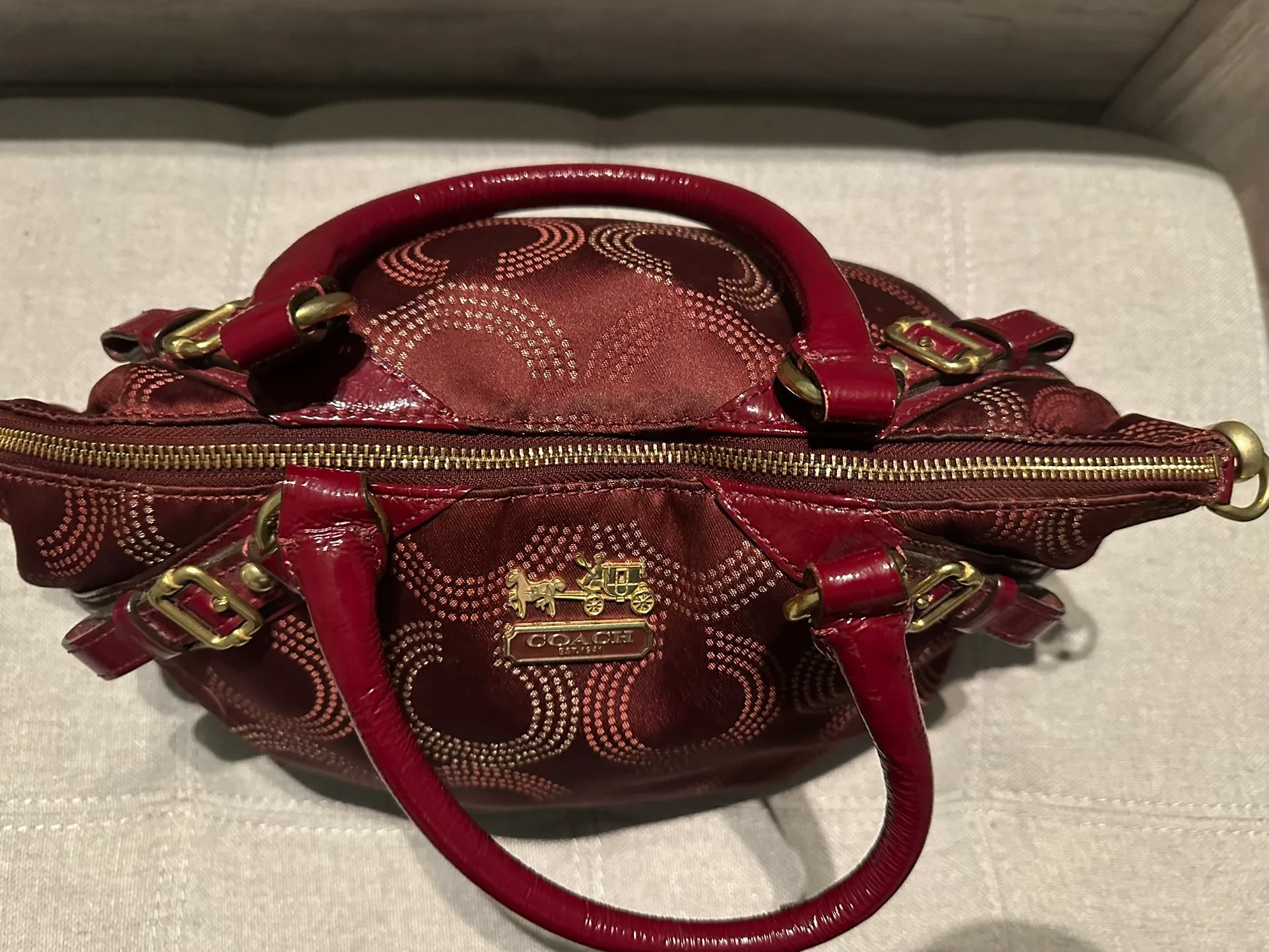 Vintage Y2K Coach Madison Purse image indicator(2)