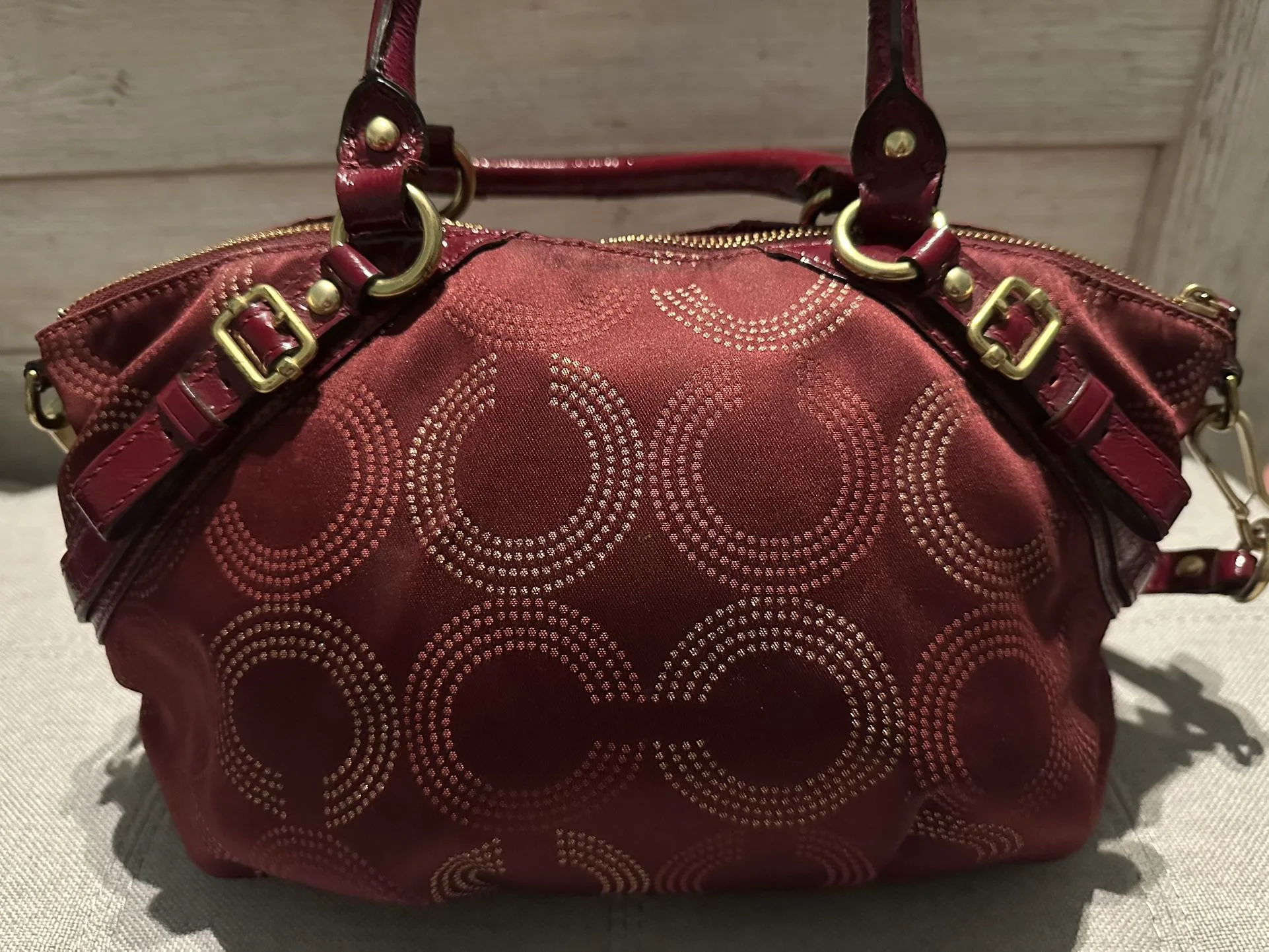 Vintage Y2K Coach Madison Purse image indicator(3)