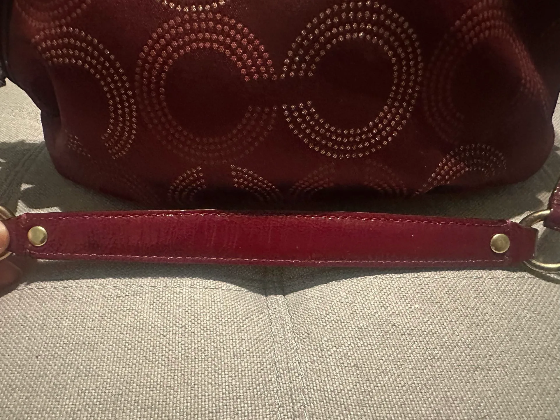 Vintage Y2K Coach Madison Purse image indicator(4)