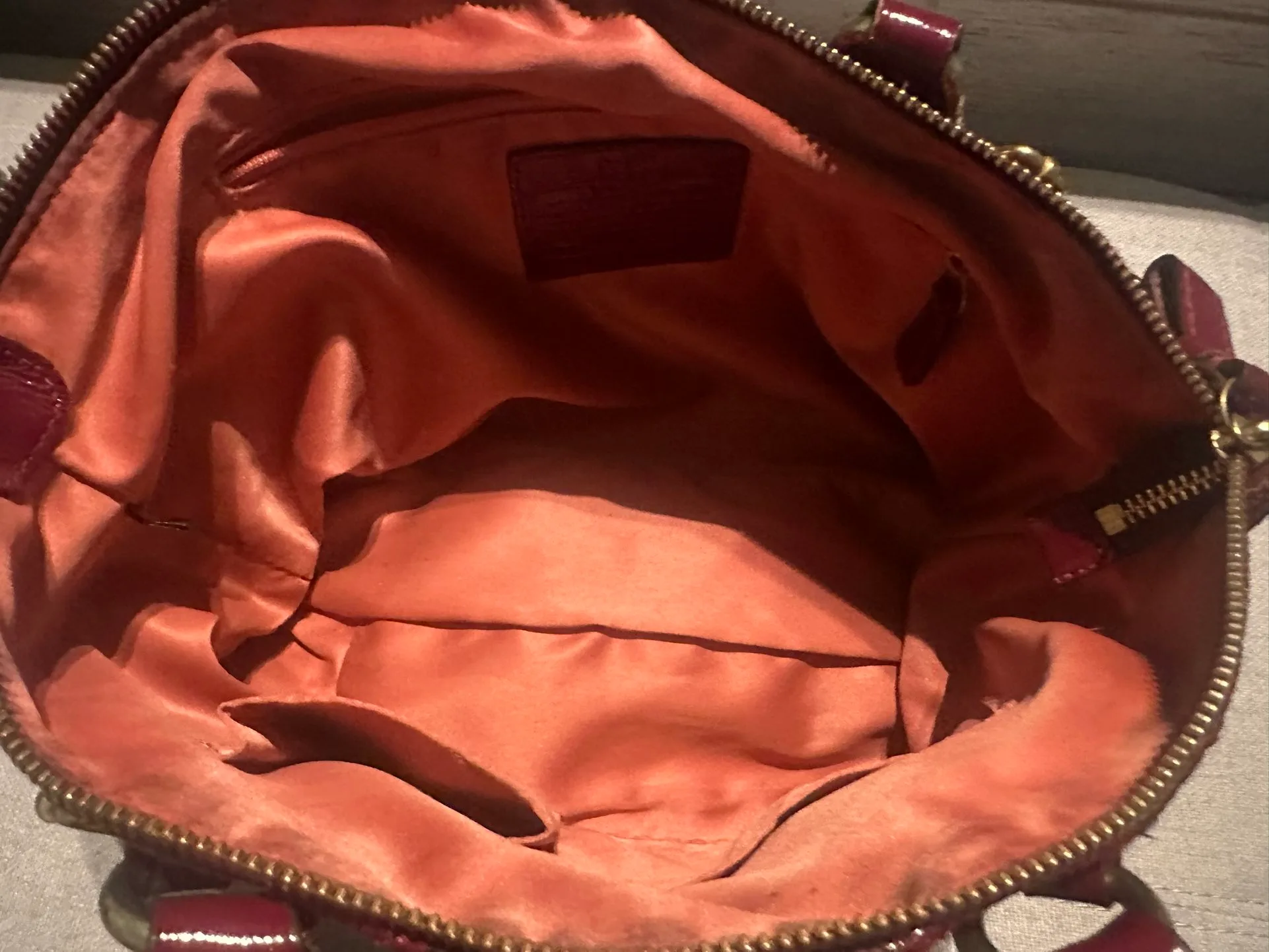 Vintage Y2K Coach Madison Purse image indicator(9)