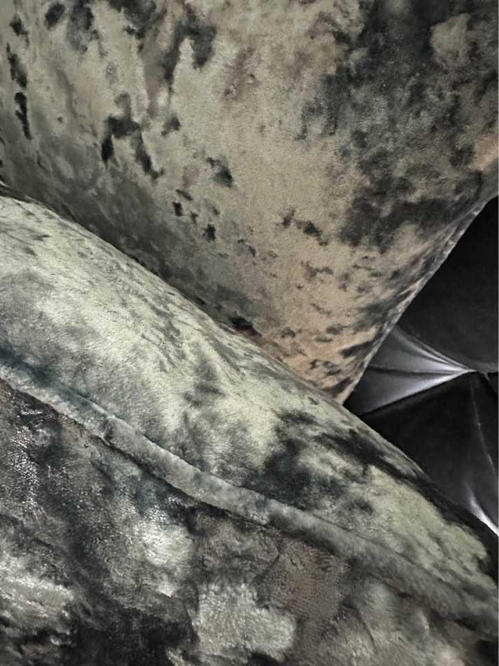 crushed velvet accent pillows - photo 3