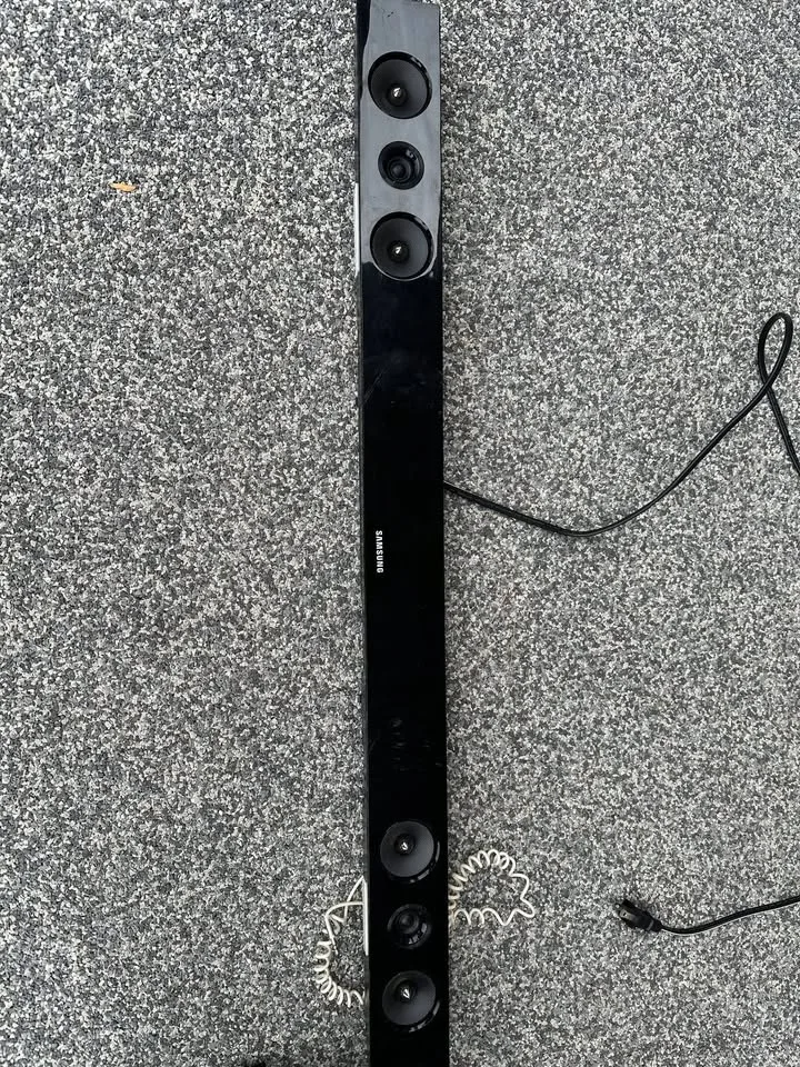 Woofer With Soundbar image indicator(2)