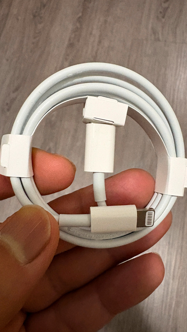 New Original Apple iPhone Charging Cable
