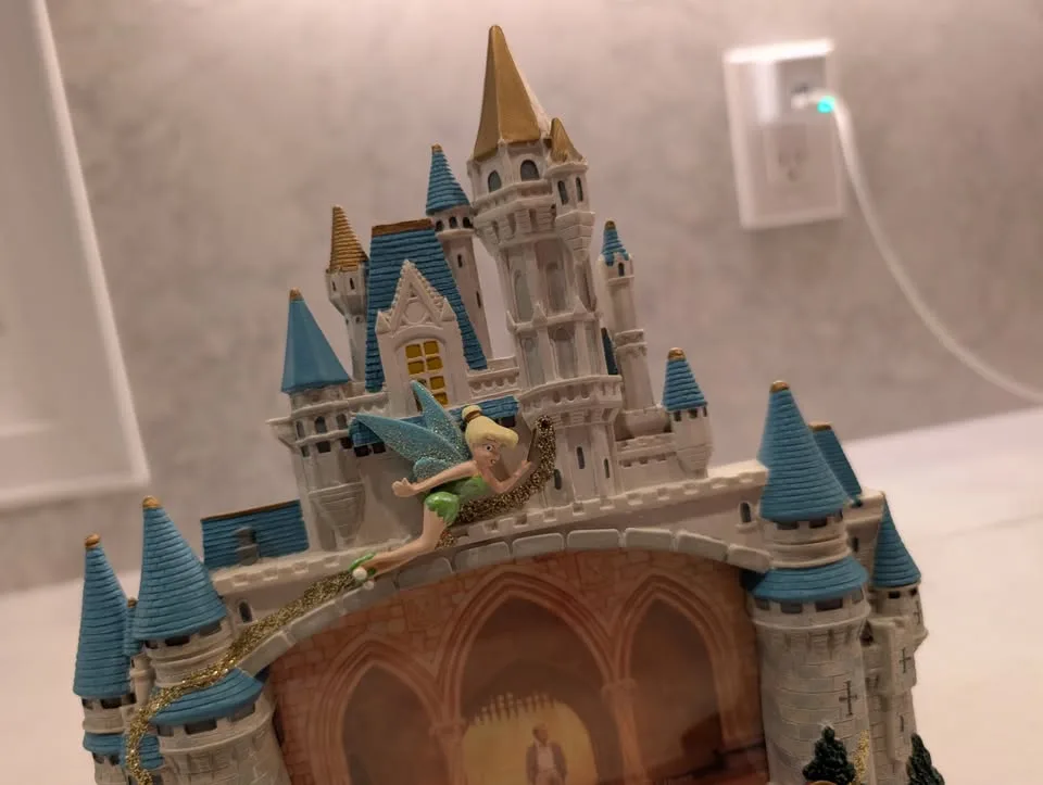 Vintage Disney World Cinderella Castle Tinker Bell 3D Picture Fr image indicator(2)