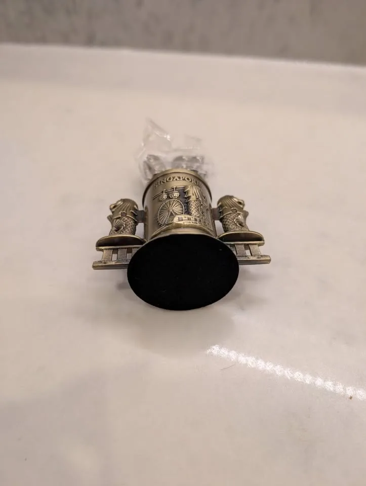 Vintage Singapore Merlion Fork Set image indicator(4)