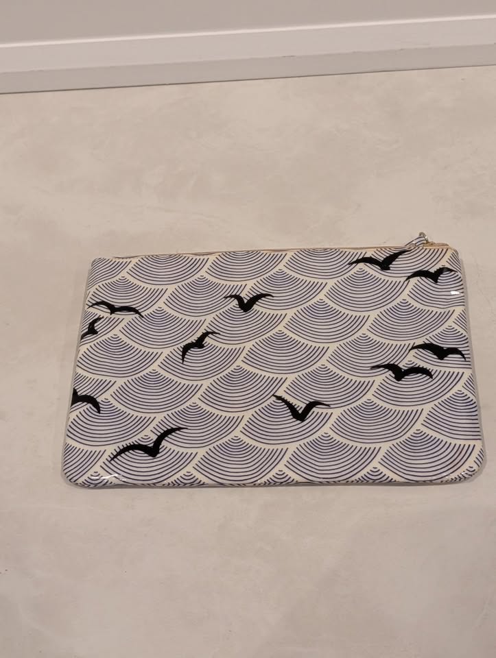 Kate Spade - Blue & White Bird Clutch Cosmetic Bag - photo 4