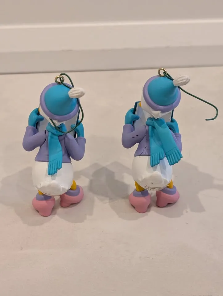 Vintage Daisy Duck Grolier Ornament image indicator(2)