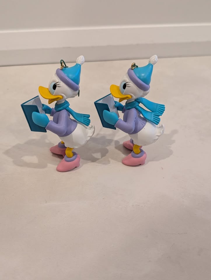 Vintage Daisy Duck Grolier Ornament - photo 4