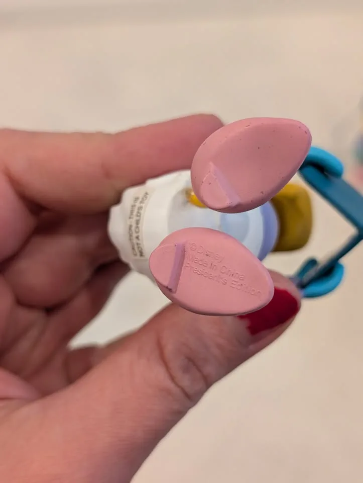 Vintage Daisy Duck Grolier Ornament image indicator(10)