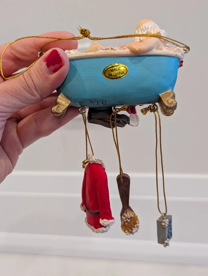 Vintage Santa In Bathtub Christmas Ornament image indicator(4)