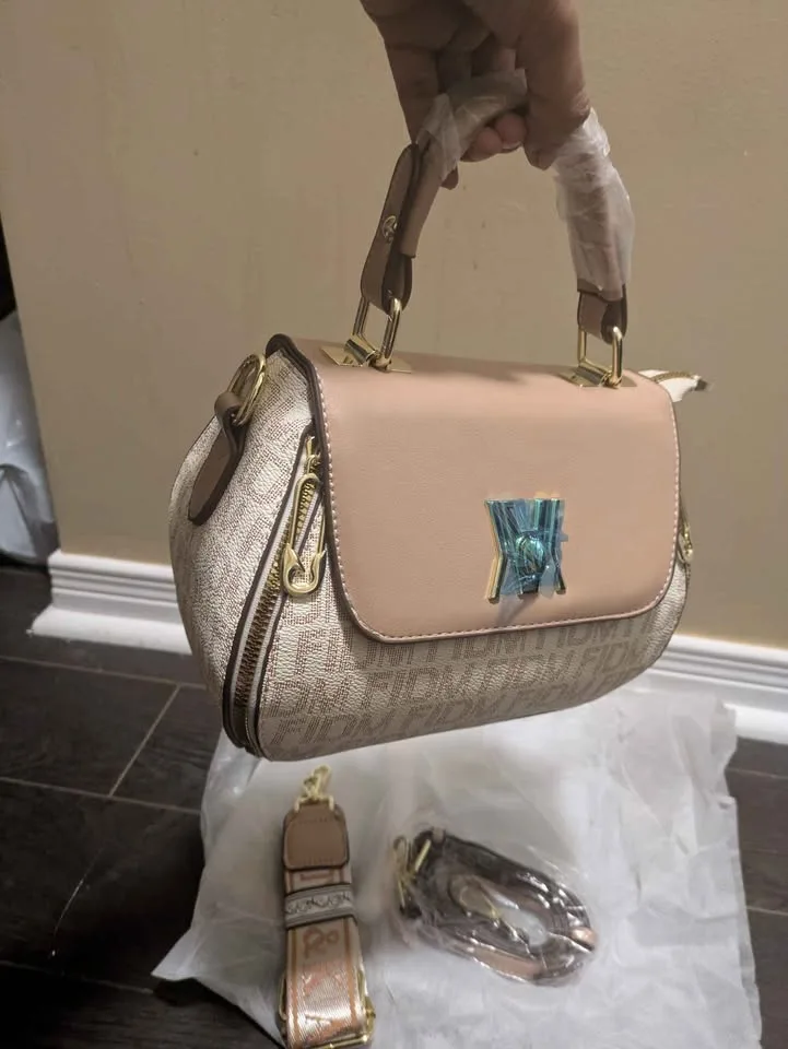 Brand new elegant and stylish women hand bag image indicator(5)