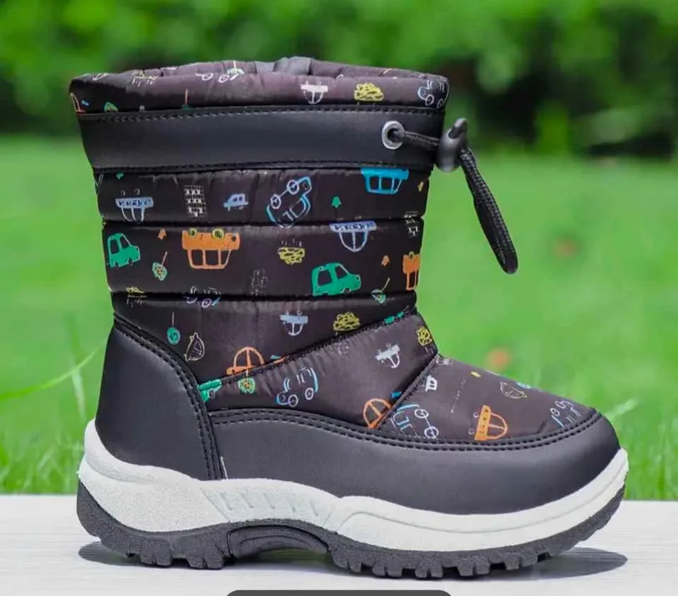 Brand new black color toddler snow boots image indicator(2)