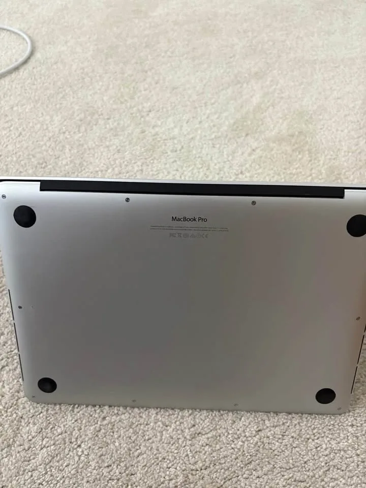 MacBook Pro 2015 13-inch used like new image indicator(7)