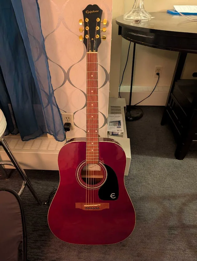 Epiphone Acoustic Guitar w/OnStage case image indicator(3)