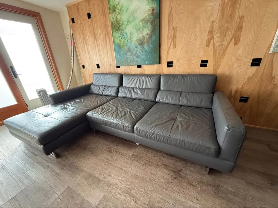 Mobital Real Leather Sectional image indicator(2)