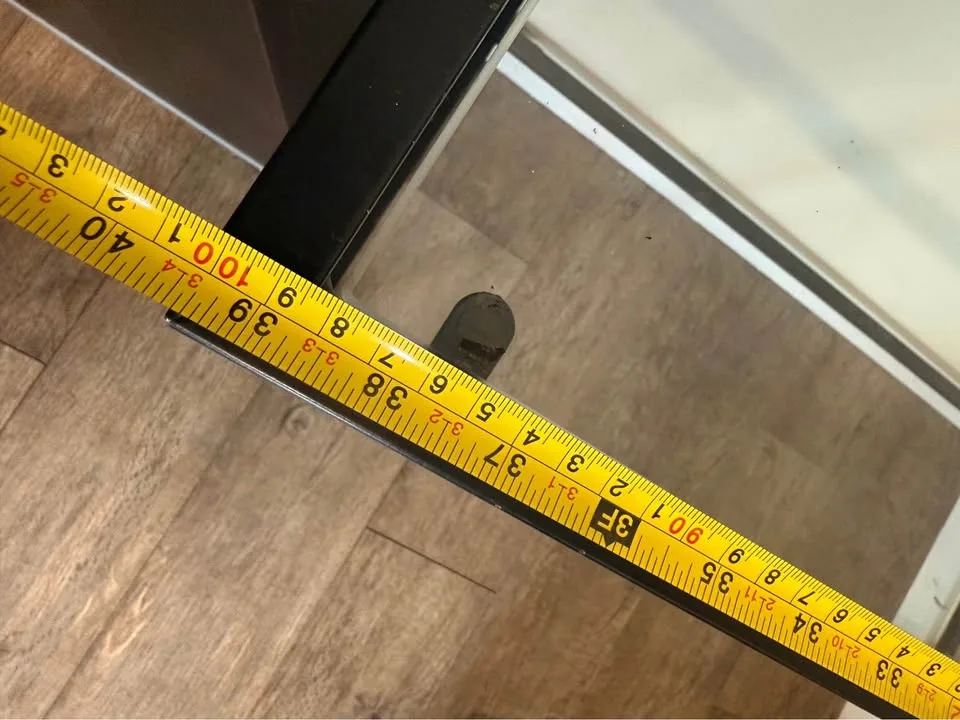 Small Glass Desk + Free Chair image indicator(4)