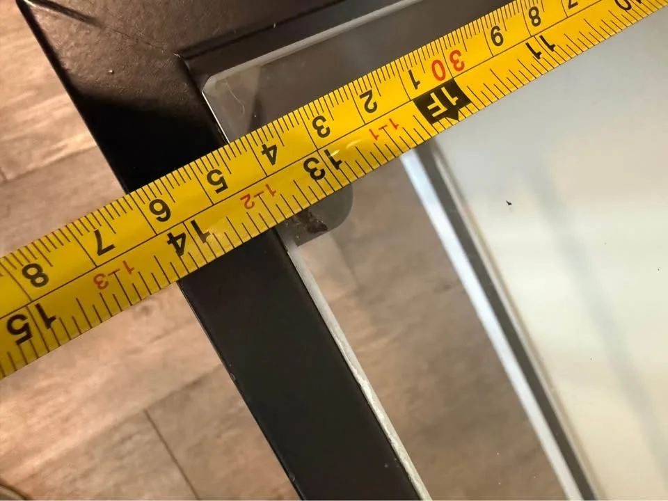 Small Glass Desk + Free Chair image indicator(6)