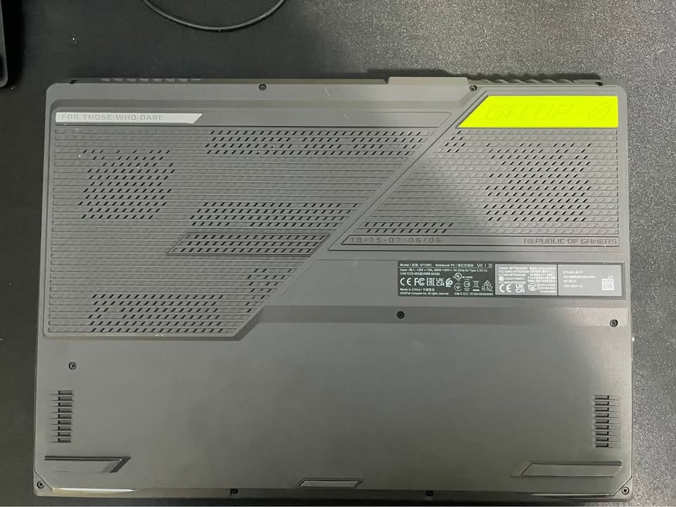 Asus ROG Strix G17 gaming laptop - photo 5