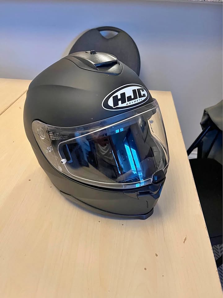 (Retail $230) Medium HGC C-70 Helmet