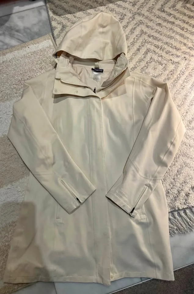 Patagonia woman Rain Jacket L