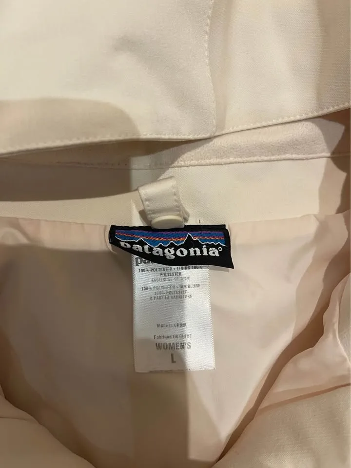 Patagonia woman Rain Jacket L image indicator(4)