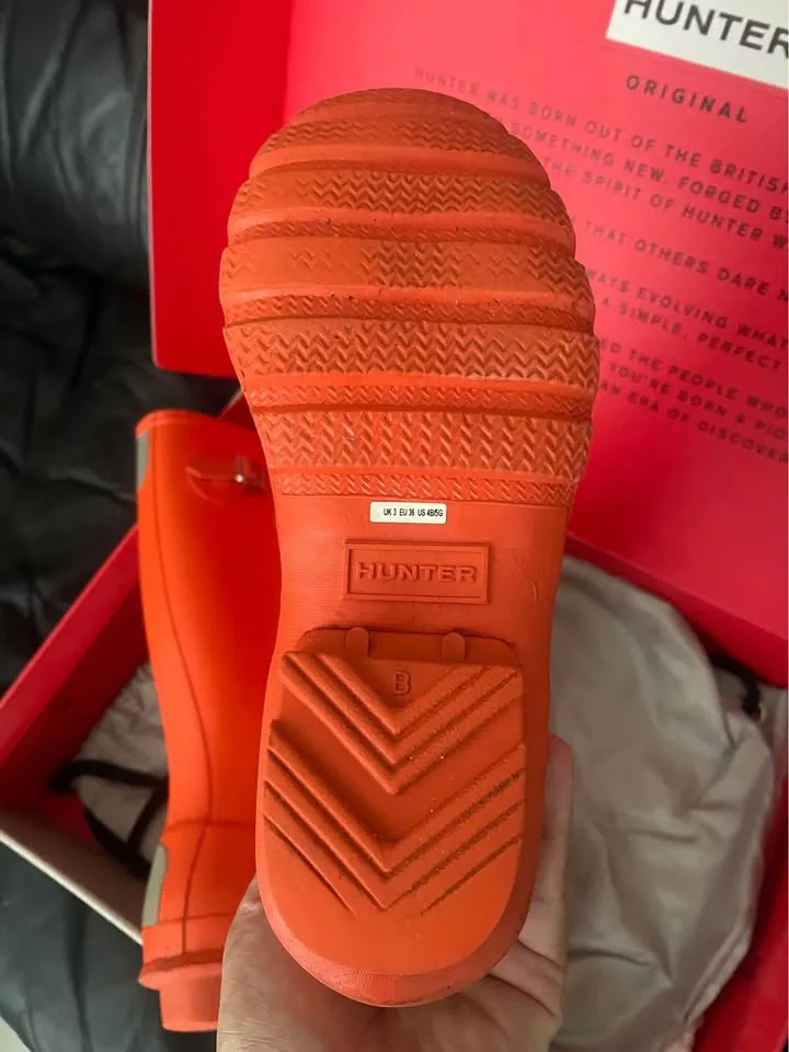 Hunter rainboots kids size image indicator(3)