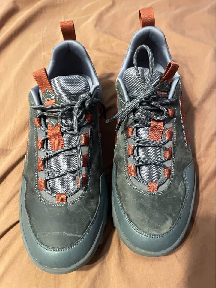 Helly Hansen hiking shoes - photo 2