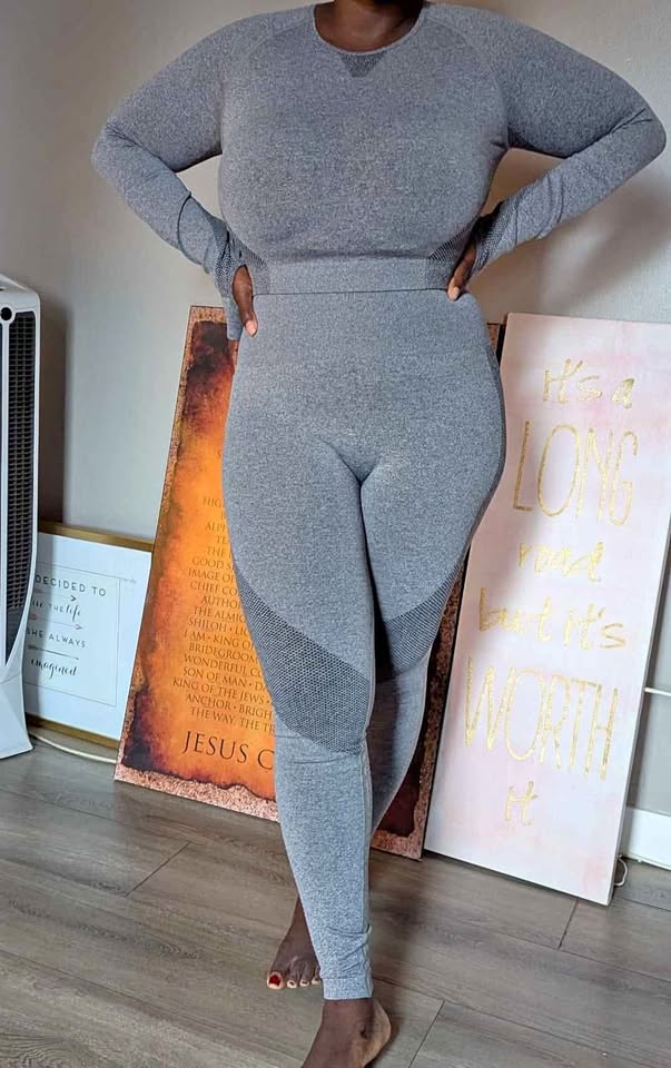 Seamless 2-Piece Workout Set Butt-Lifting Leggings + Crop Top
