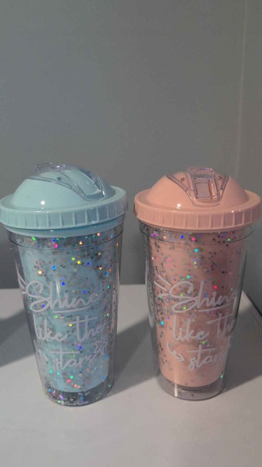 Cute Pastel Drink Tumblers – With Glitter & Dessert Tops ✨🍨 - photo 3