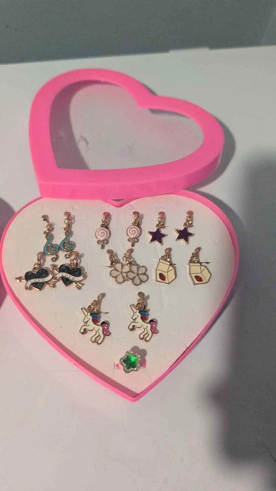 Girls’ Earring Gift Set