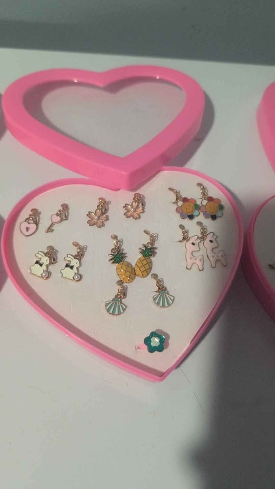 Girls’ Earring Gift Set - photo 2