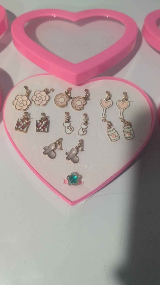 Girls’ Earring Gift Set - photo 3