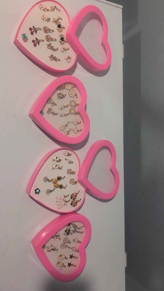 Girls’ Earring Gift Set - photo 5