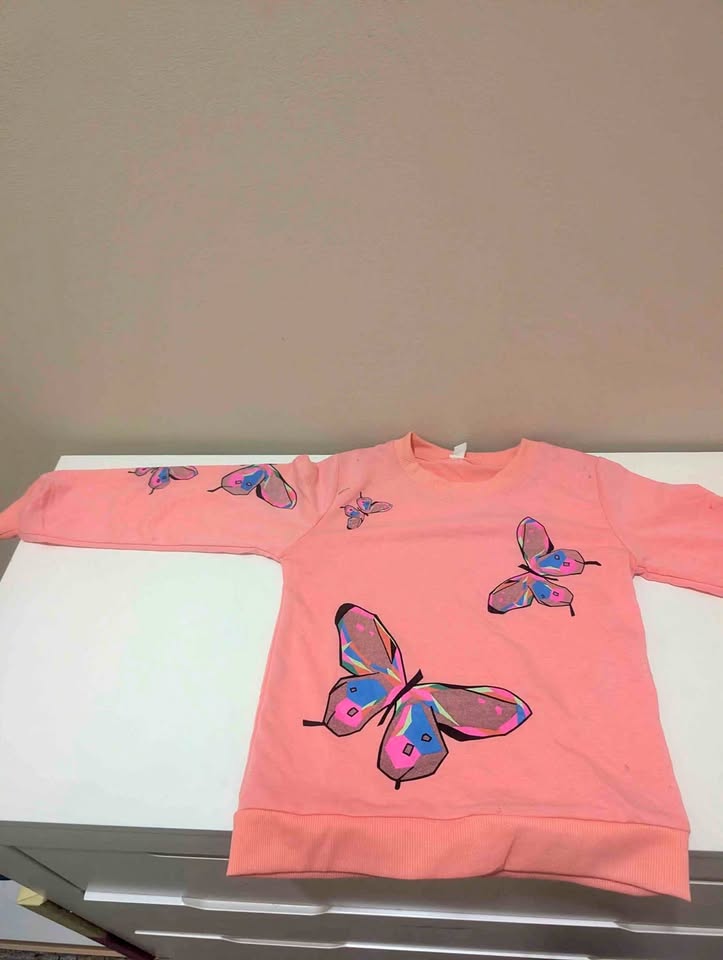 Brand new kids Two piece sweater set