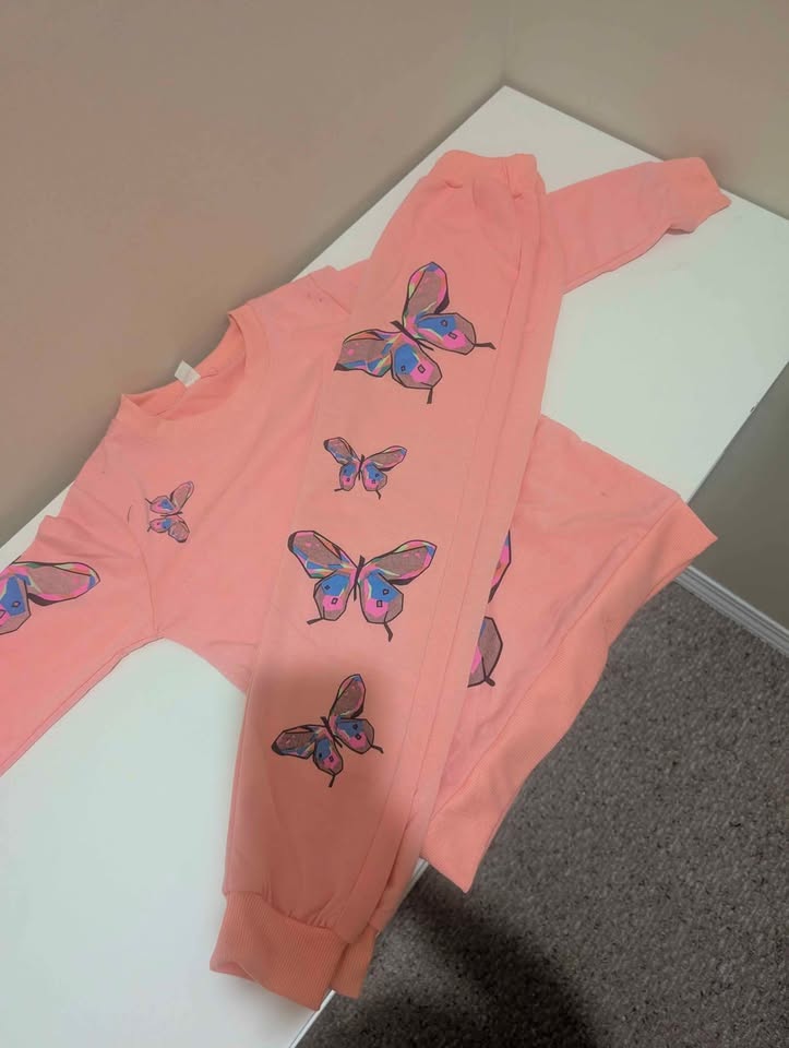 Brand new kids Two piece sweater set - photo 4