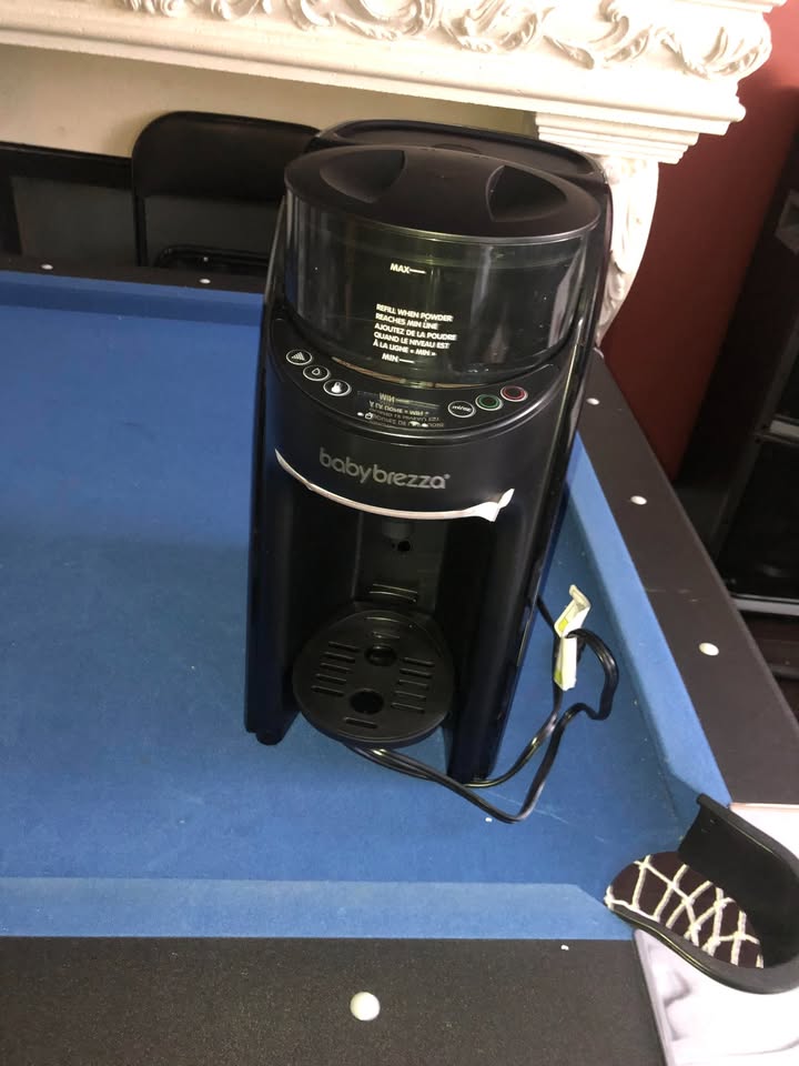 NEED GONE ASAP!! Baby Breeza Formula Pro - photo 2