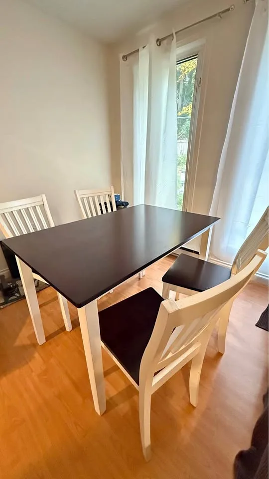 Dining set (Solid wood+wood veneer)