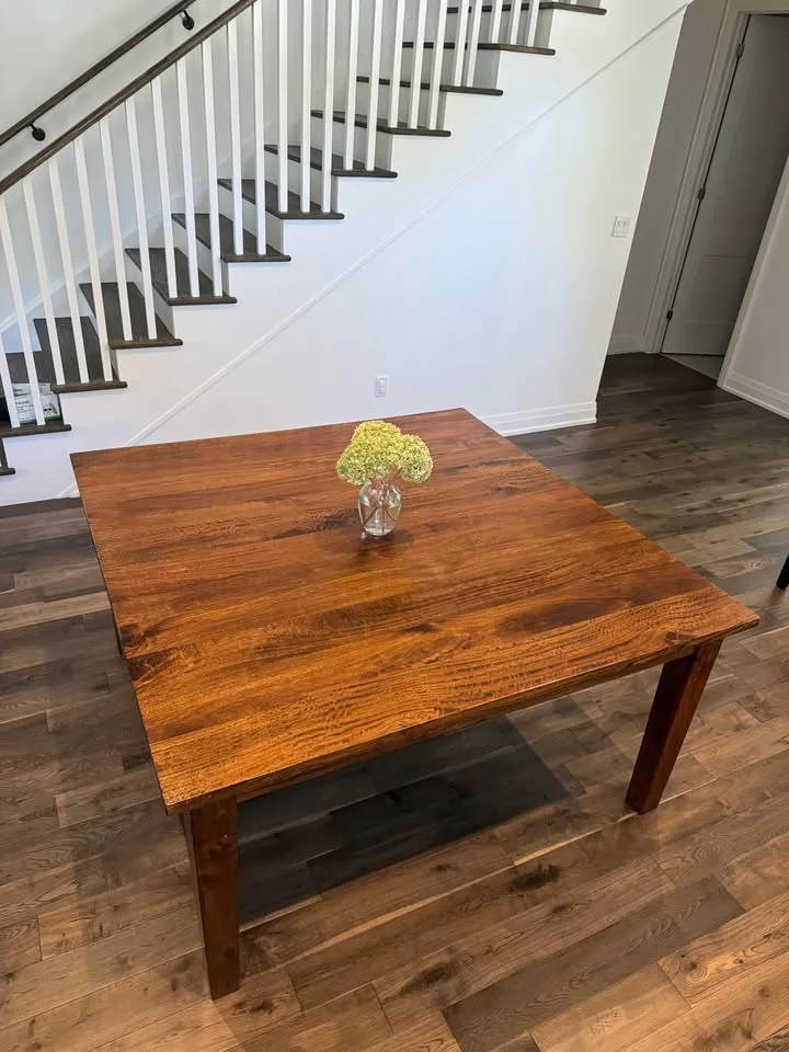 Solid Wood Dining Table image indicator(4)