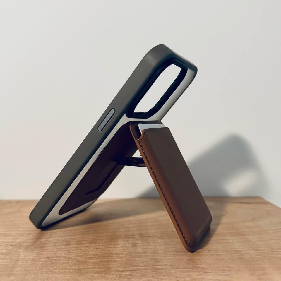 MagSafe Wallet and Stand 🥕 - photo 5