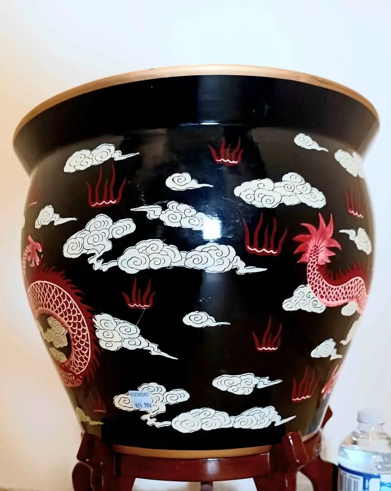 Chinese Dragon Hand Painted Porcelain Planter image indicator(3)