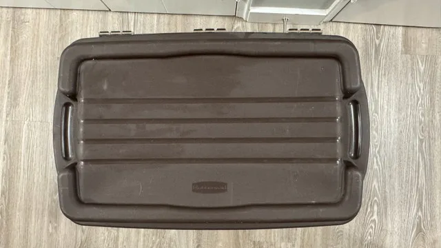 Rubbermaid Hinged Top Tote image indicator(4)