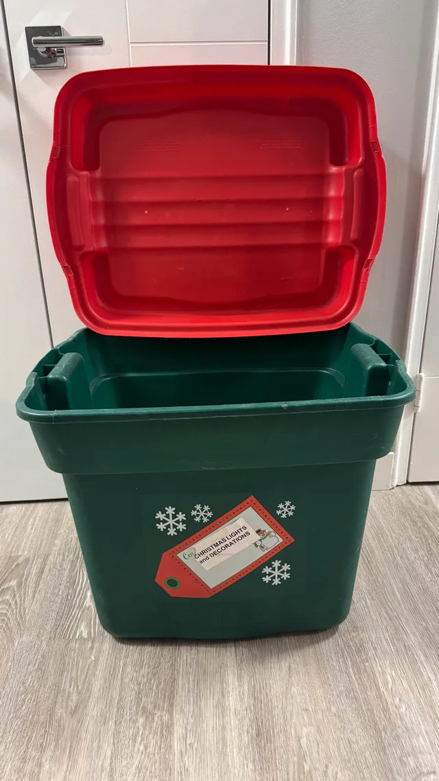 Rubbermaid Roughneck Tote 23 Gal, 90lt thumbnail