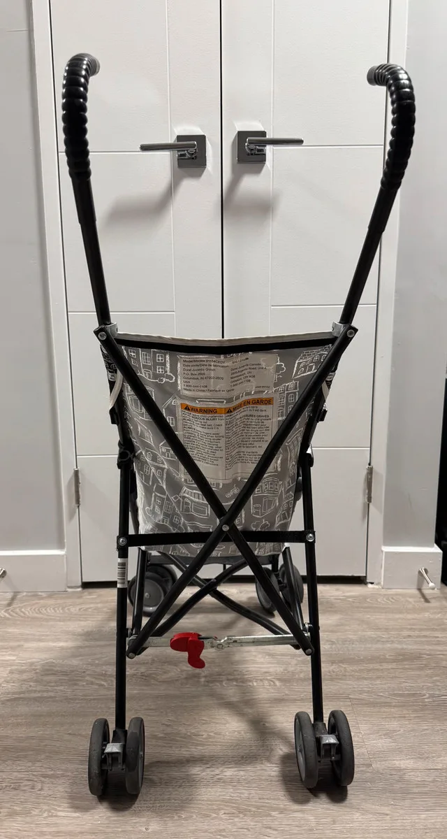 Cosco Lightweight Umbrella Stroller image indicator(2)