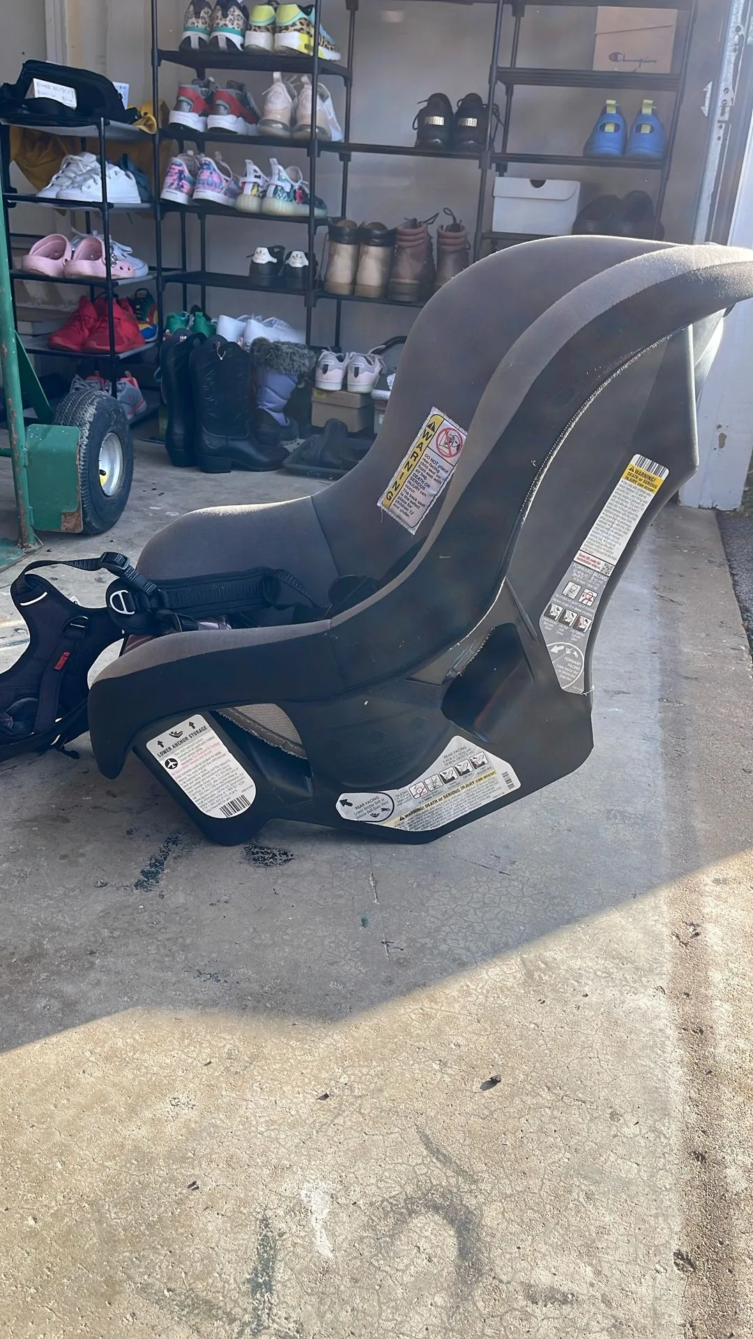 Cosco Convertible Car Seat image indicator(2)