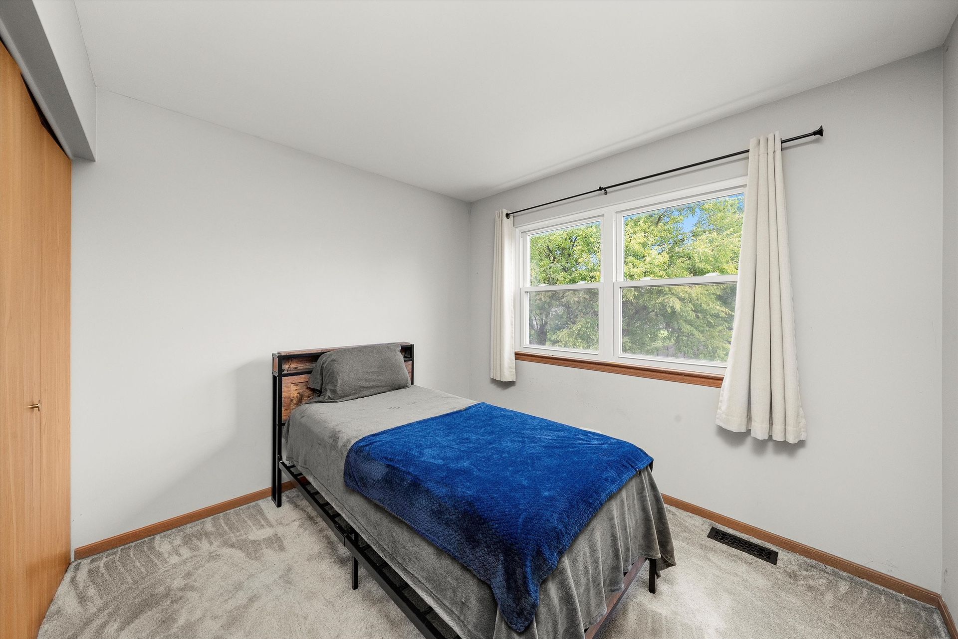 Twin bed with LED headboard lights And Remote