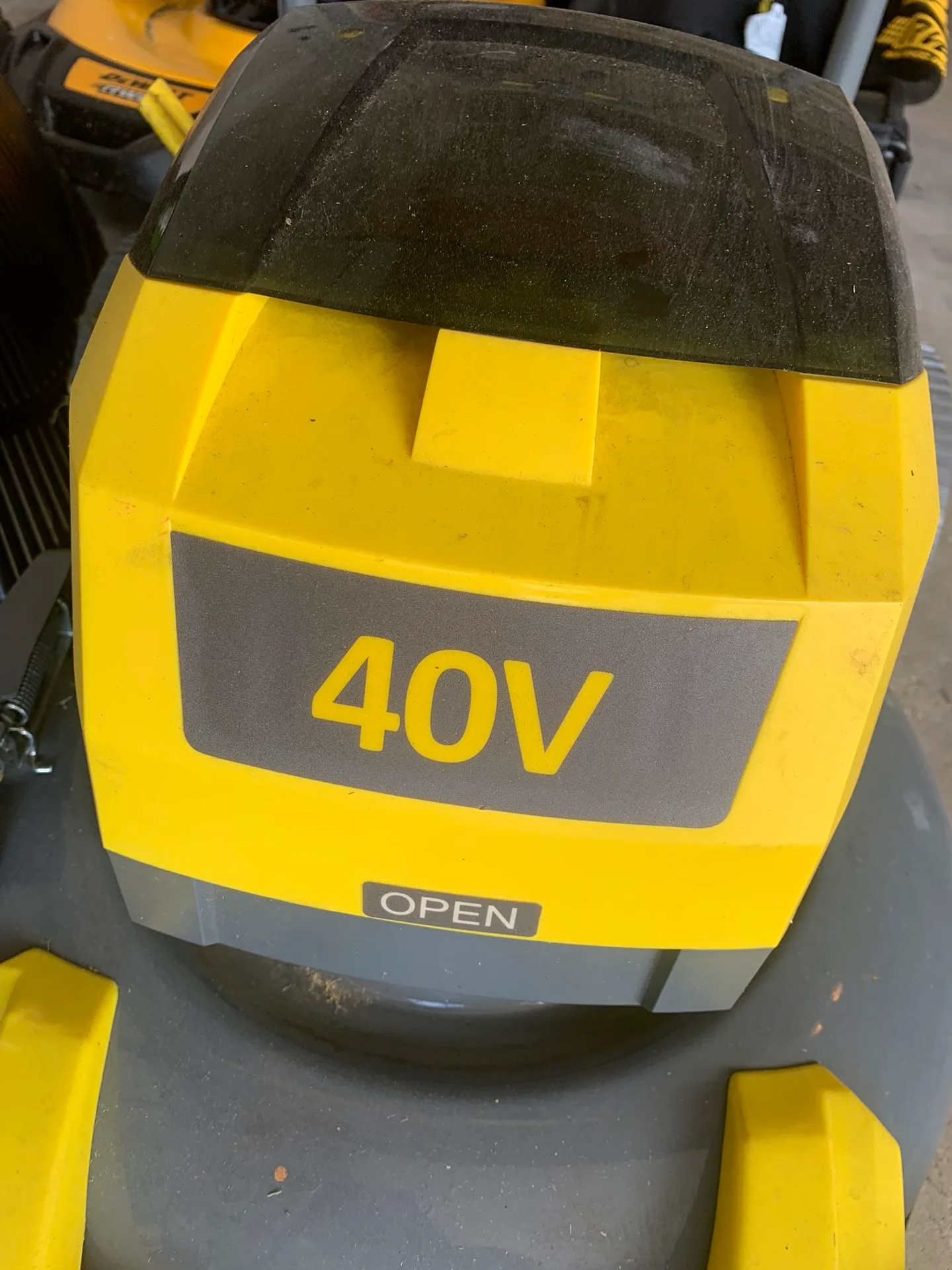 Electric Mower - Battery Operated image indicator(4)