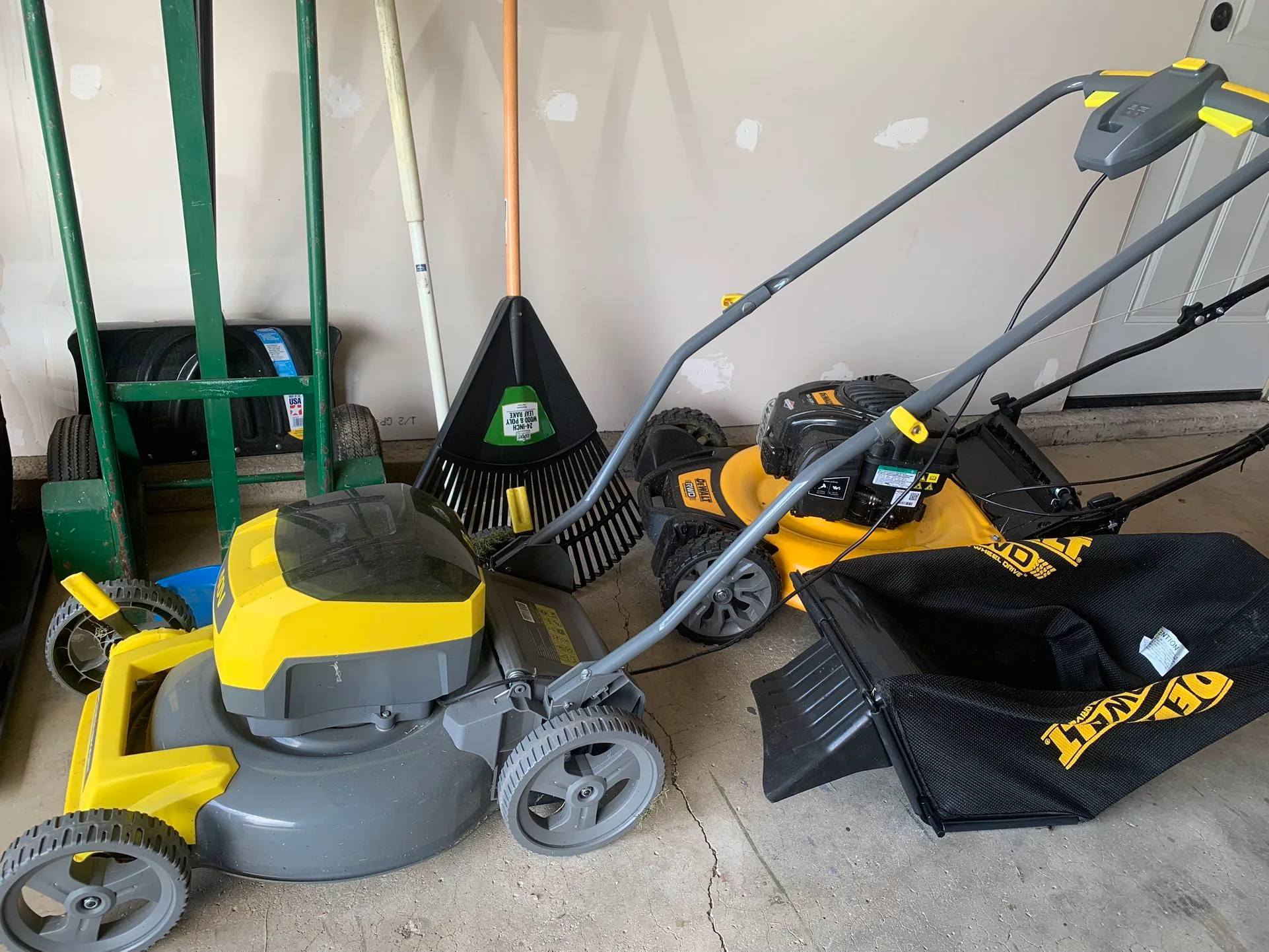 Electric Mower - Battery Operated image indicator(6)