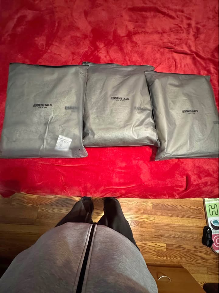 ESSENTIAL HOODIE DARK OATMEAL