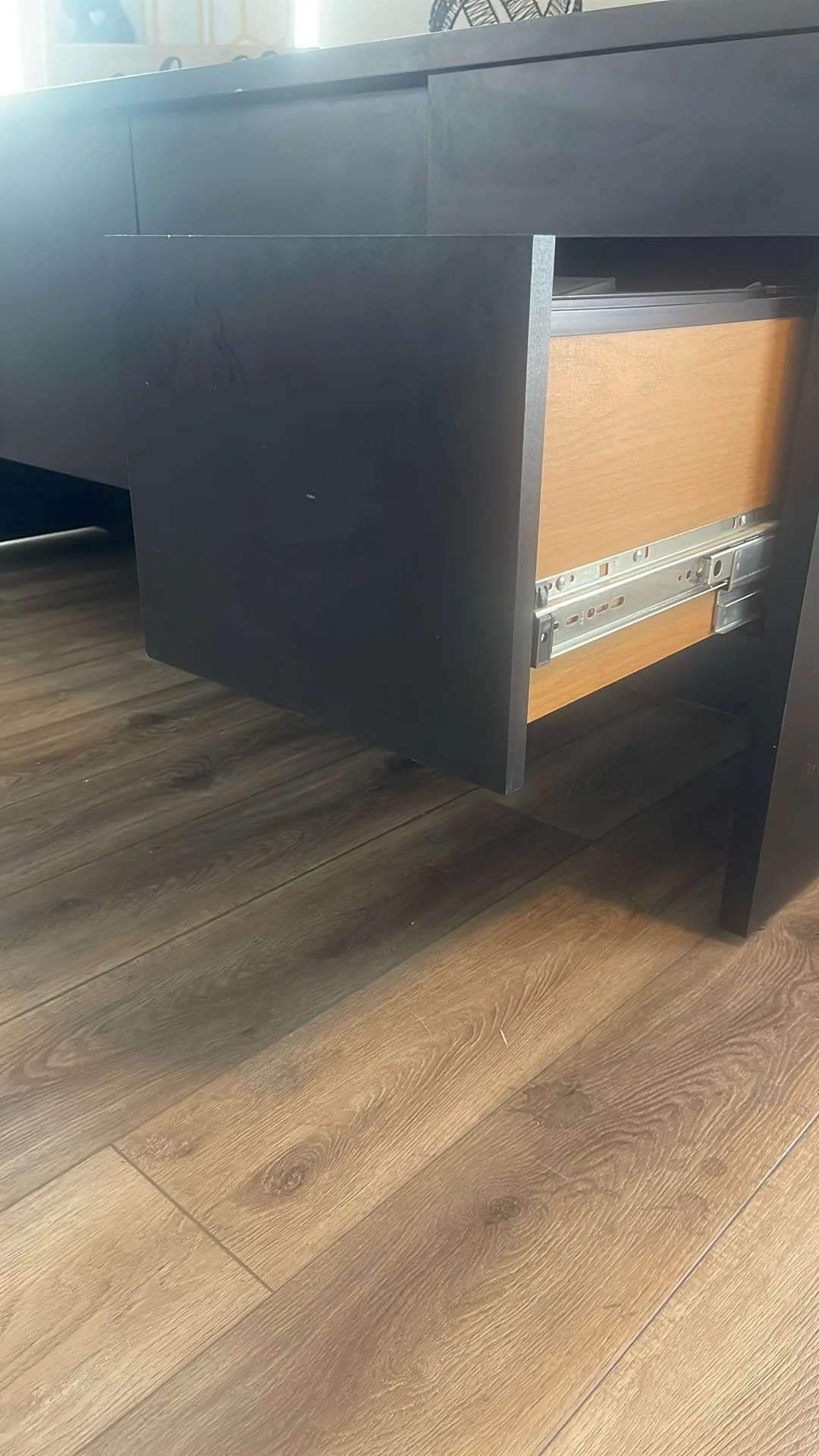 Solid Wood Executive Desk image indicator(6)